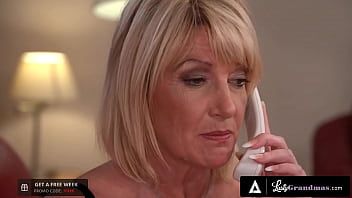 play Perverse mature care doresc sa aiba un mascul la pat capabil sa le futa