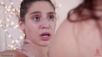 play Due donne anziane con voglia di xxx realizzano i video porno più belli