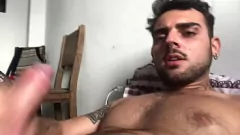 play Teen musculoso Lucas Nobre no puede sostener su carga - sesión en solitario caliente