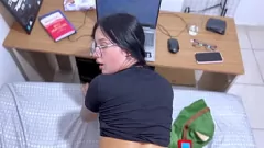 play Crazy Latin Amateur wird nass und wild mit dem Blowjob im Cowgirl -Stil, während er Dating -Spiel auf dem PC spielt